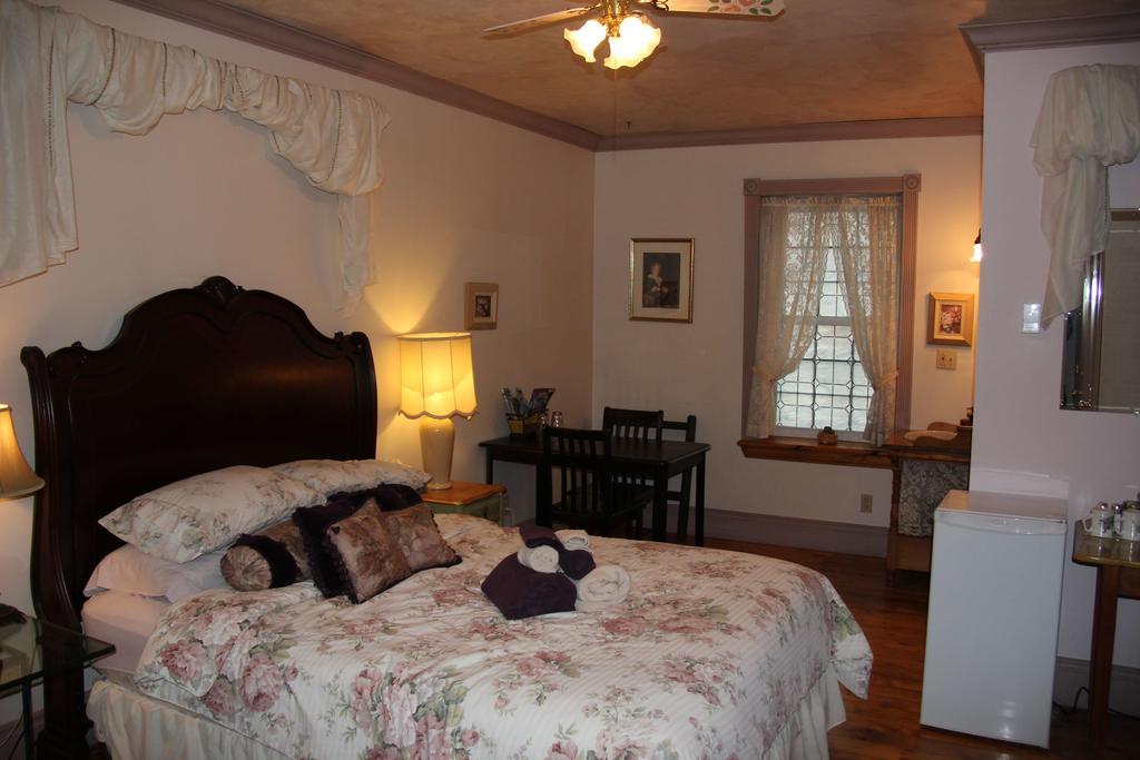 The Colonel'S Inn Prescott Extérieur photo