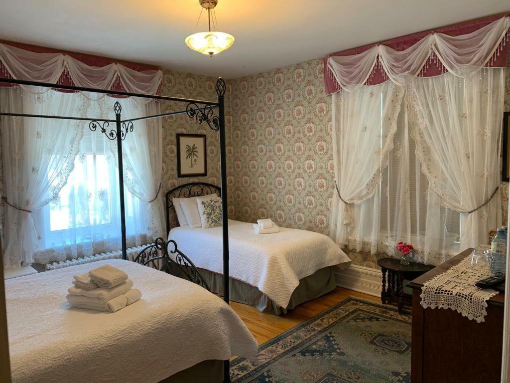 The Colonel'S Inn Prescott Extérieur photo